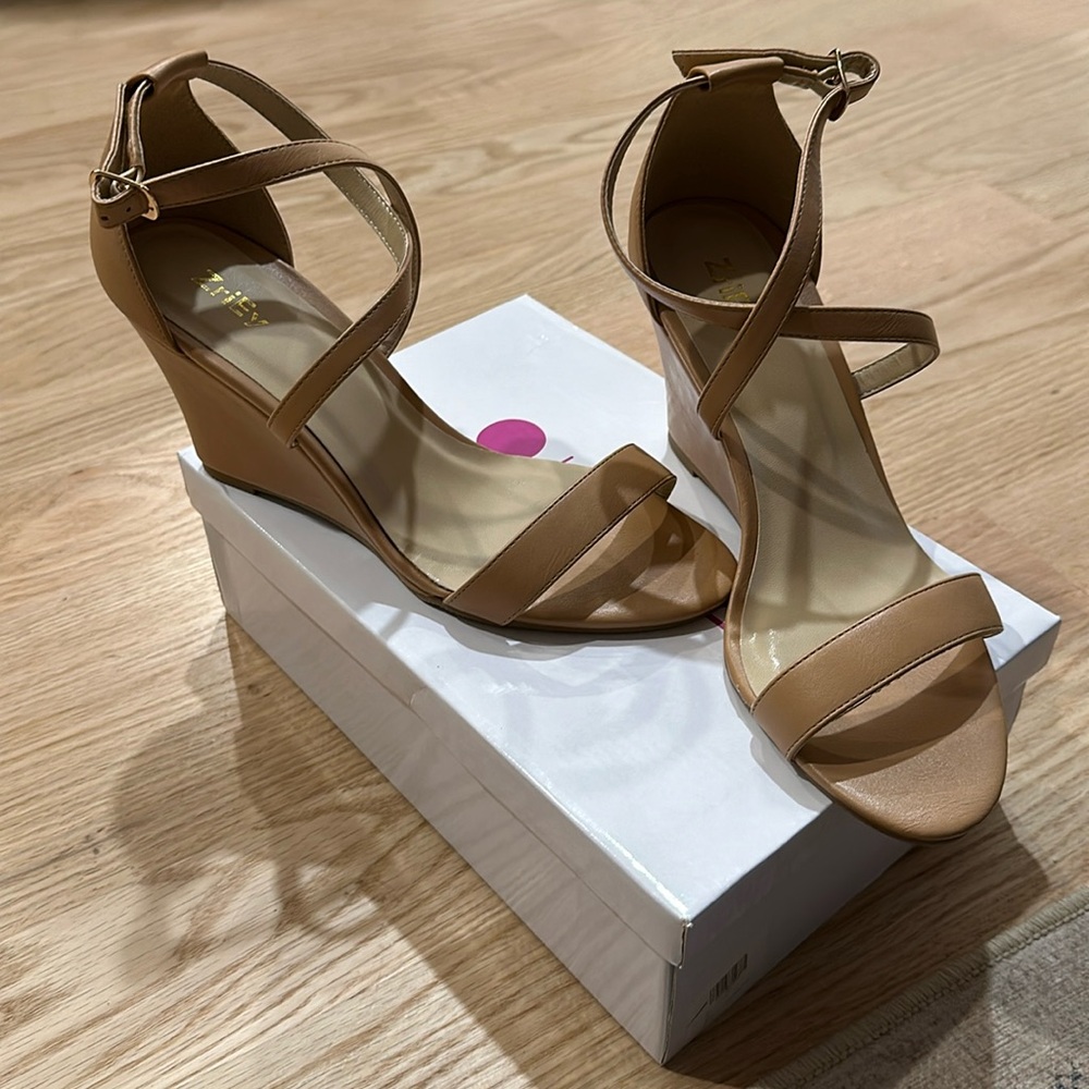 Zriey tan wedges